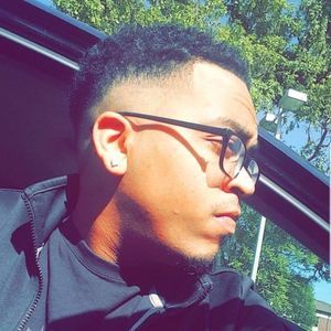 Meet your Posher, Cameron